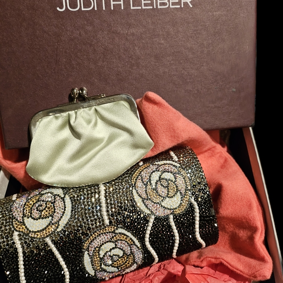 Judith Leiber Crystal Floral Clutch - Picture 4 of 6